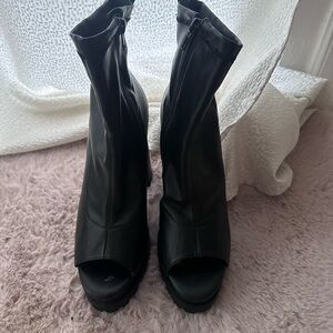 Liliana Black Peep-Toe Heeled Boots